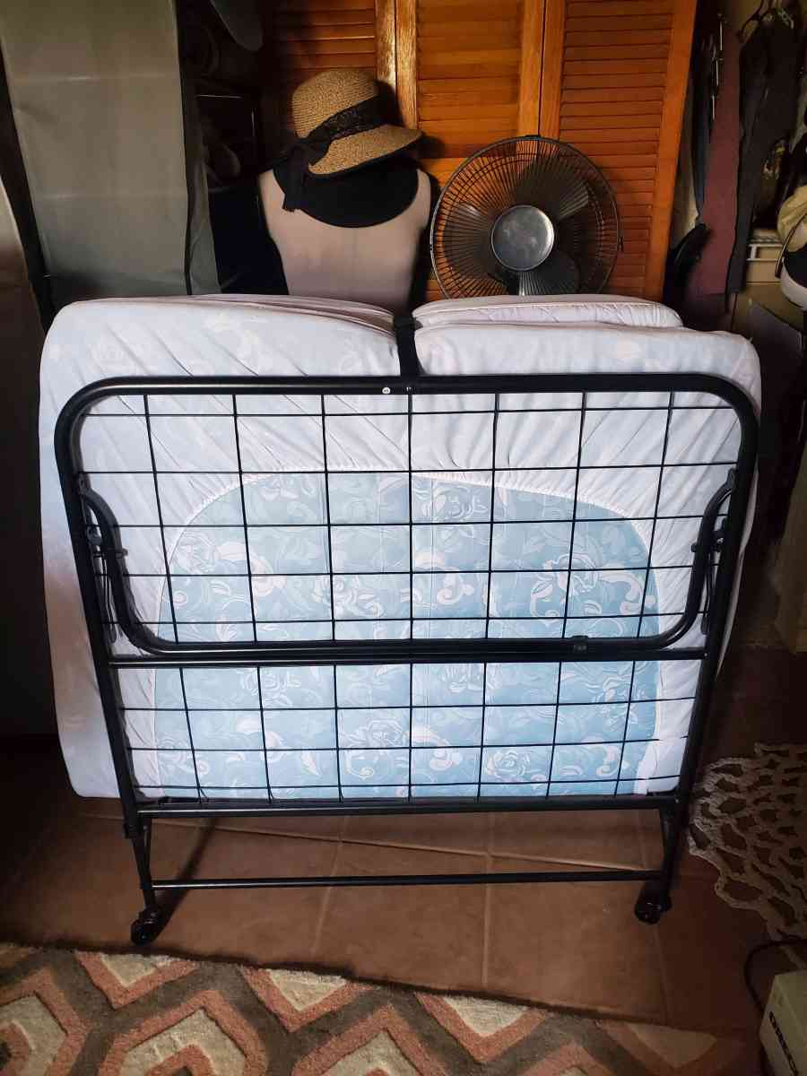 hide bed twin size - Los Lunas, New Mexico