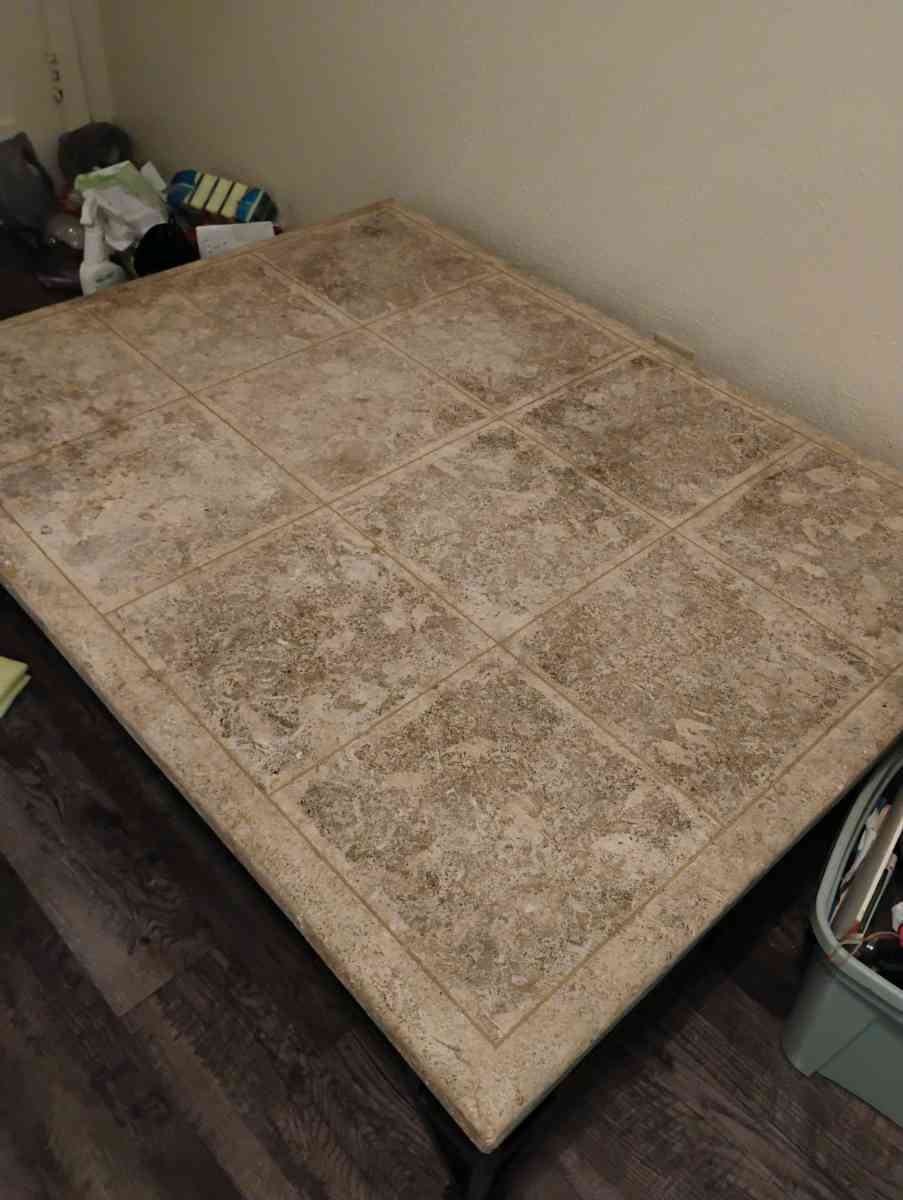 table - Crp Christi, Texas - FleaMarketBay