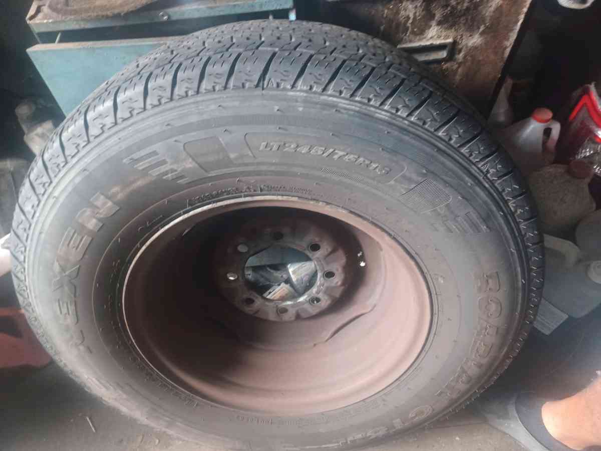 tires  245 75 17 LT 3 tires available like  new - Miami Beach, Florida - FleaMarketBay