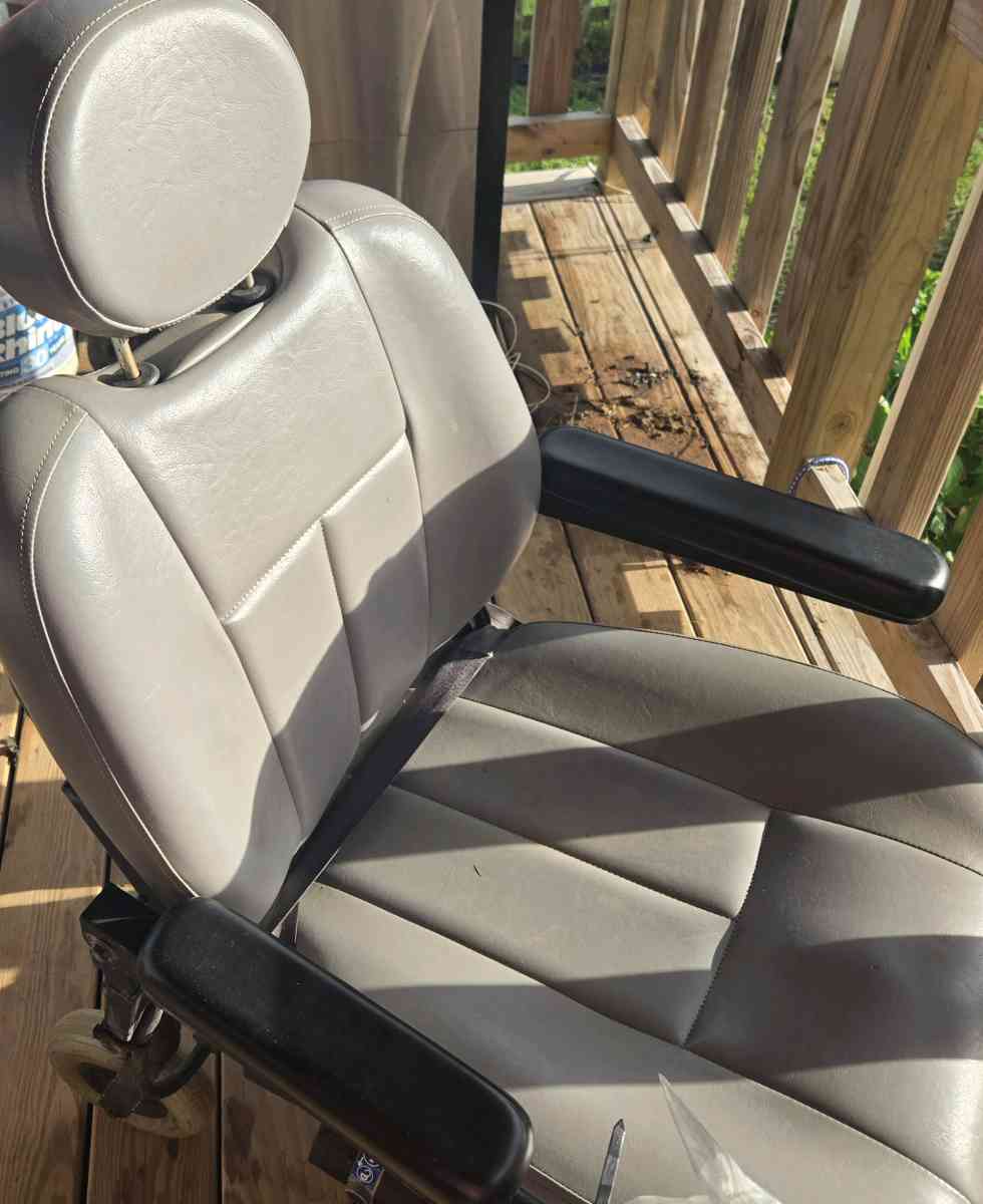 mobility wheelchair - Honey Brook, Pennsylvania - FleaMarketBay