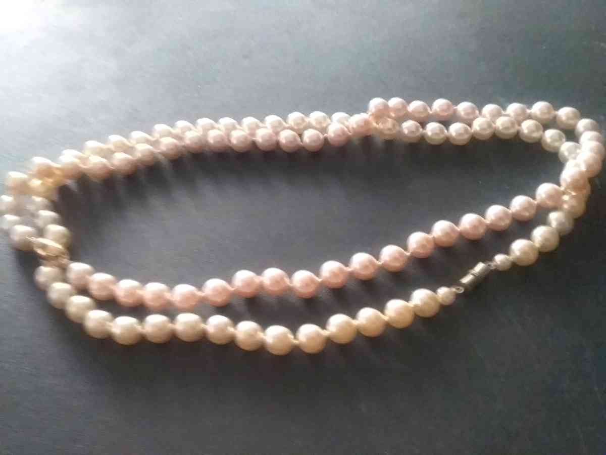 womens necklace - San Bernardino, California