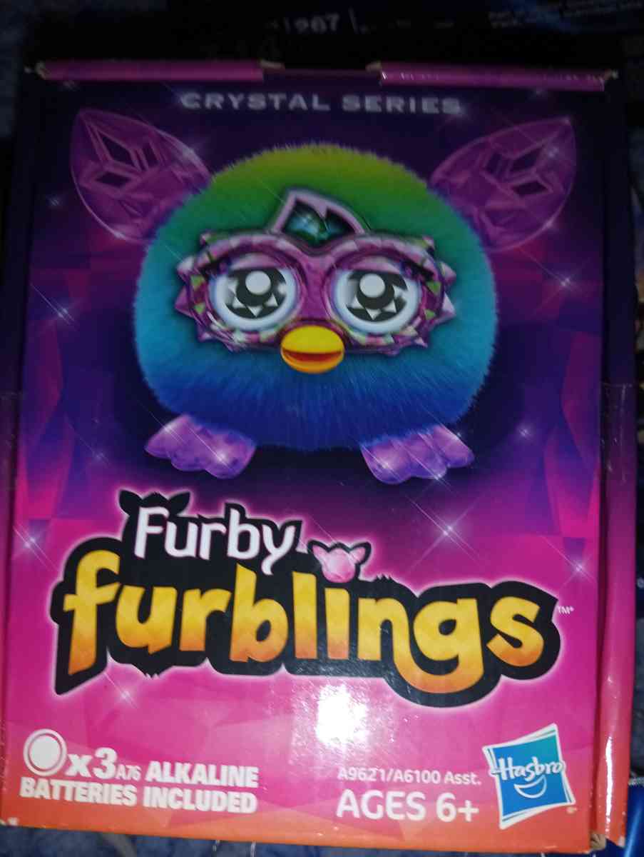 furby furbling Crystal series - Akron, Ohio
