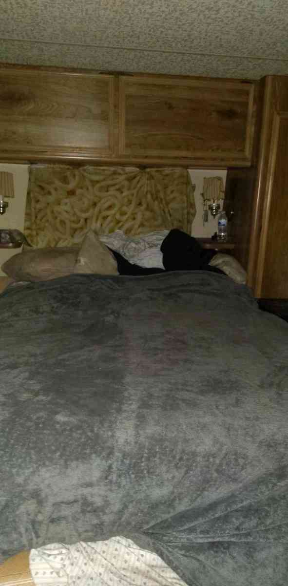 1986 Fleetwood bounder rv - Perris, California - FleaMarketBay