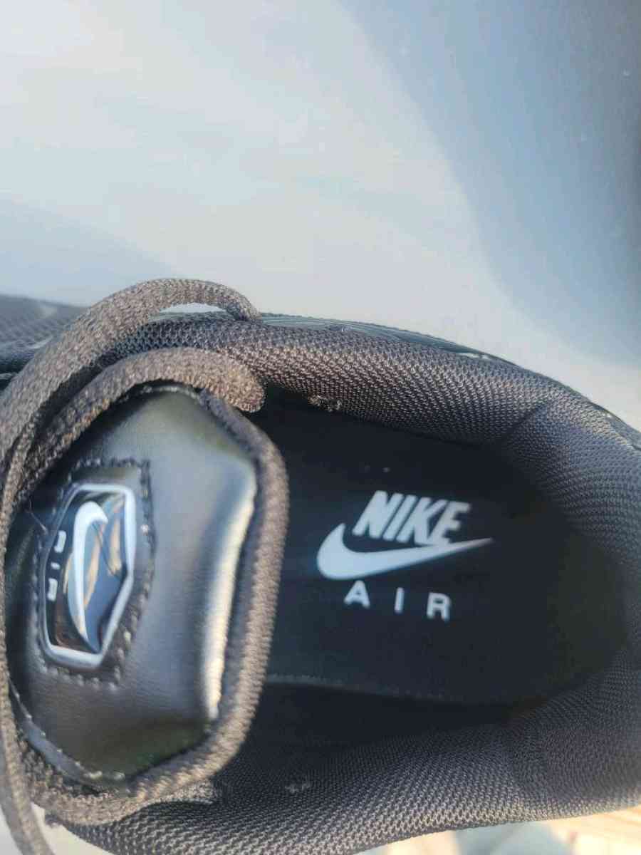 Nike Vapormax - London, Kentucky - FleaMarketBay