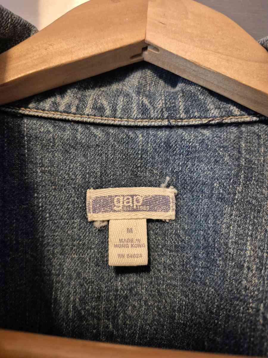 Jacket vintage gap - Huntington Park, California - FleaMarketBay