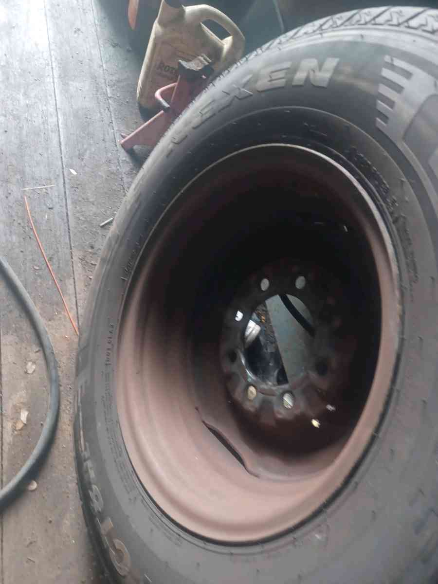 tires  245 75 17 LT 3 tires available like  new - Miami Beach, Florida - FleaMarketBay