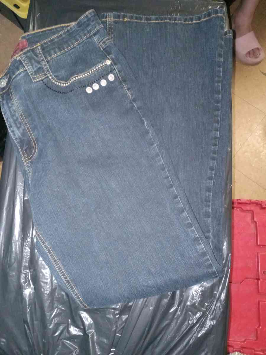 cos jeans - Louisville, Kentucky - FleaMarketBay