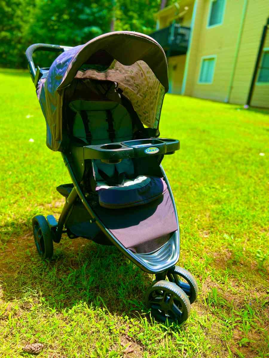 Graco Baby Stroller  Gently Used - Durham, North Carolina - FleaMarketBay