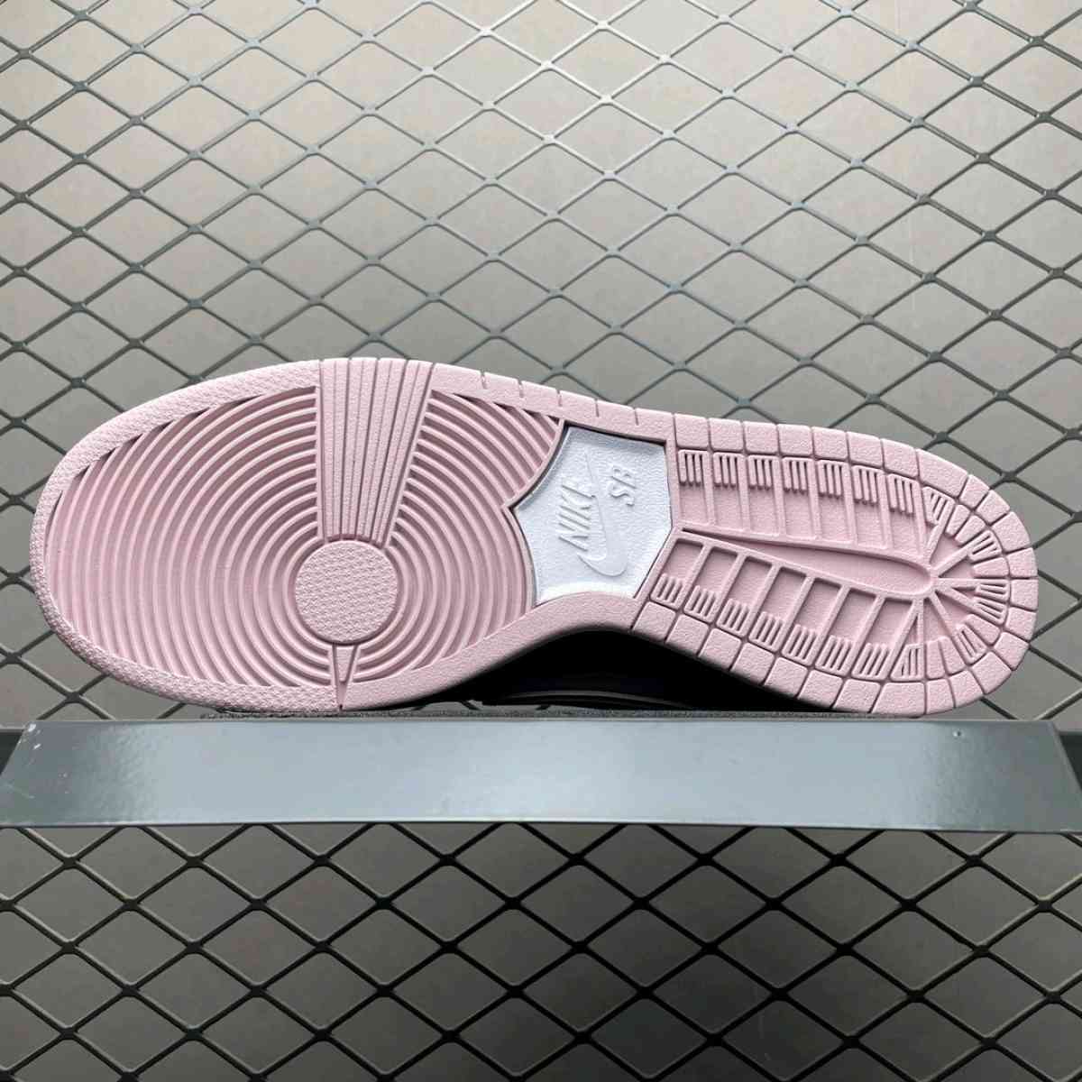 Nike SB Dunk X Guava Lobster Concepts - Kissimmee, Florida - FleaMarketBay