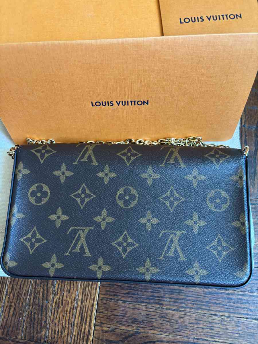 lv pochette felicie - Adelanto, California - FleaMarketBay