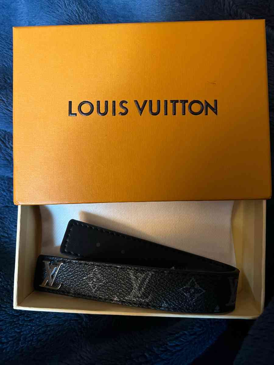 LuxuryInspired Slim Bracelet w Box  Clean  Minimal Look - Acton, Massachusetts