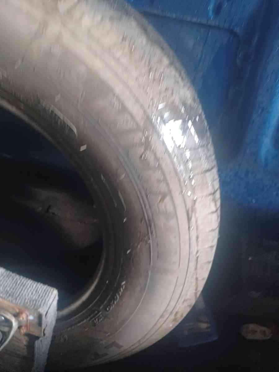 tires  245 75 17 LT 3 tires available like  new - Miami Beach, Florida - FleaMarketBay