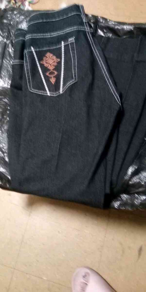 Neeso jeans - Louisville, Kentucky - FleaMarketBay