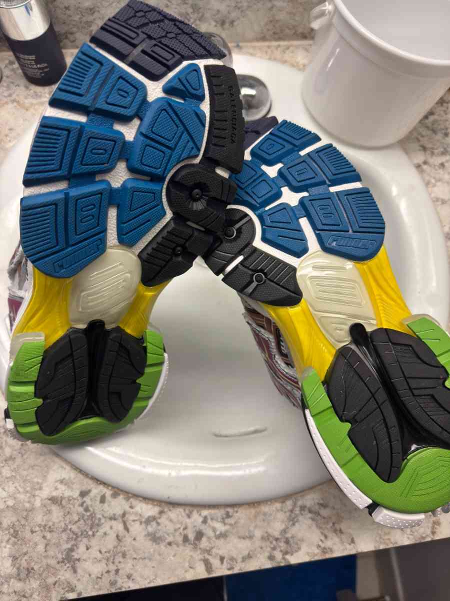 Balenciaga multi color runners - Fort Lauderdale, Florida - FleaMarketBay
