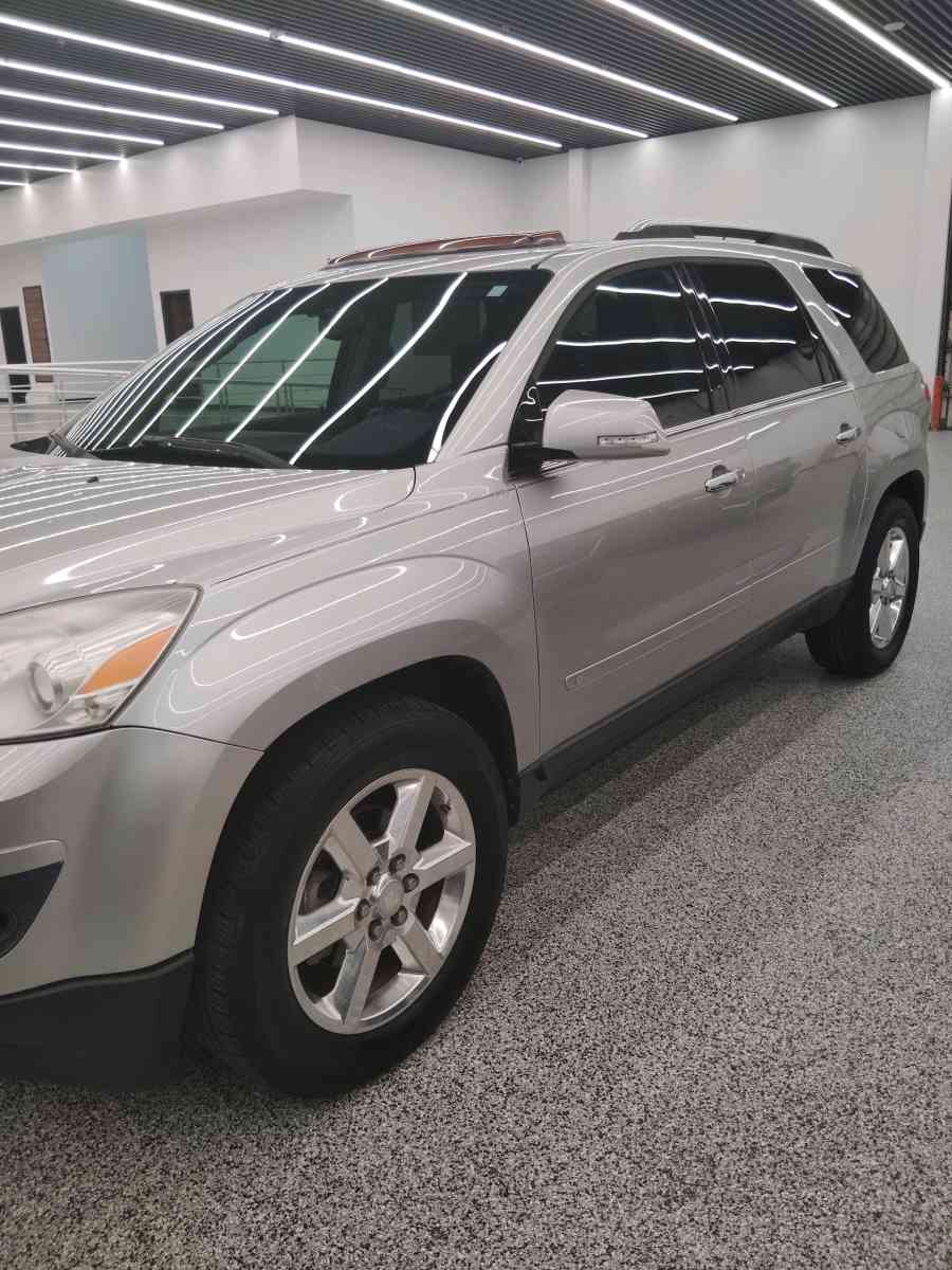 2007 Saturn Outlook XR - Greenville, Texas - FleaMarketBay