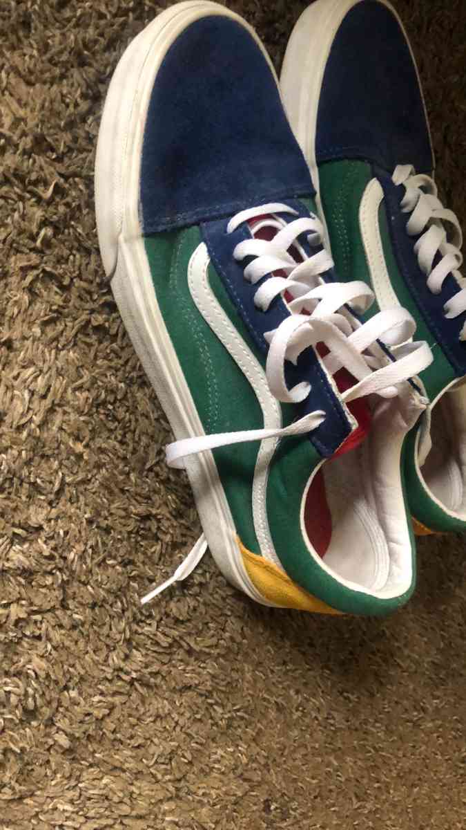 shoes - Steger, Illinois - FleaMarketBay