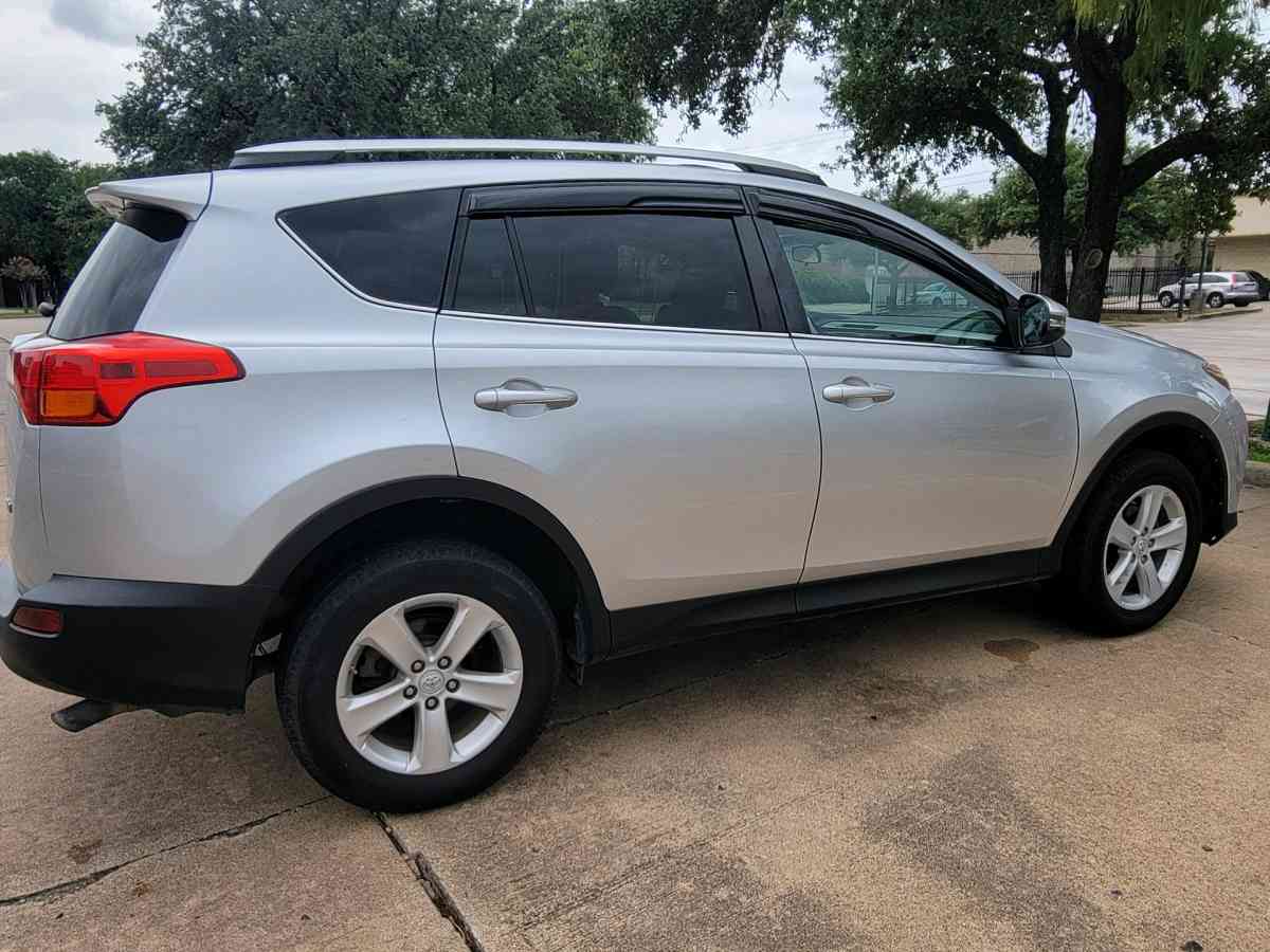 vendo toyota  rav4 sport 2013 - Houston, Texas - FleaMarketBay
