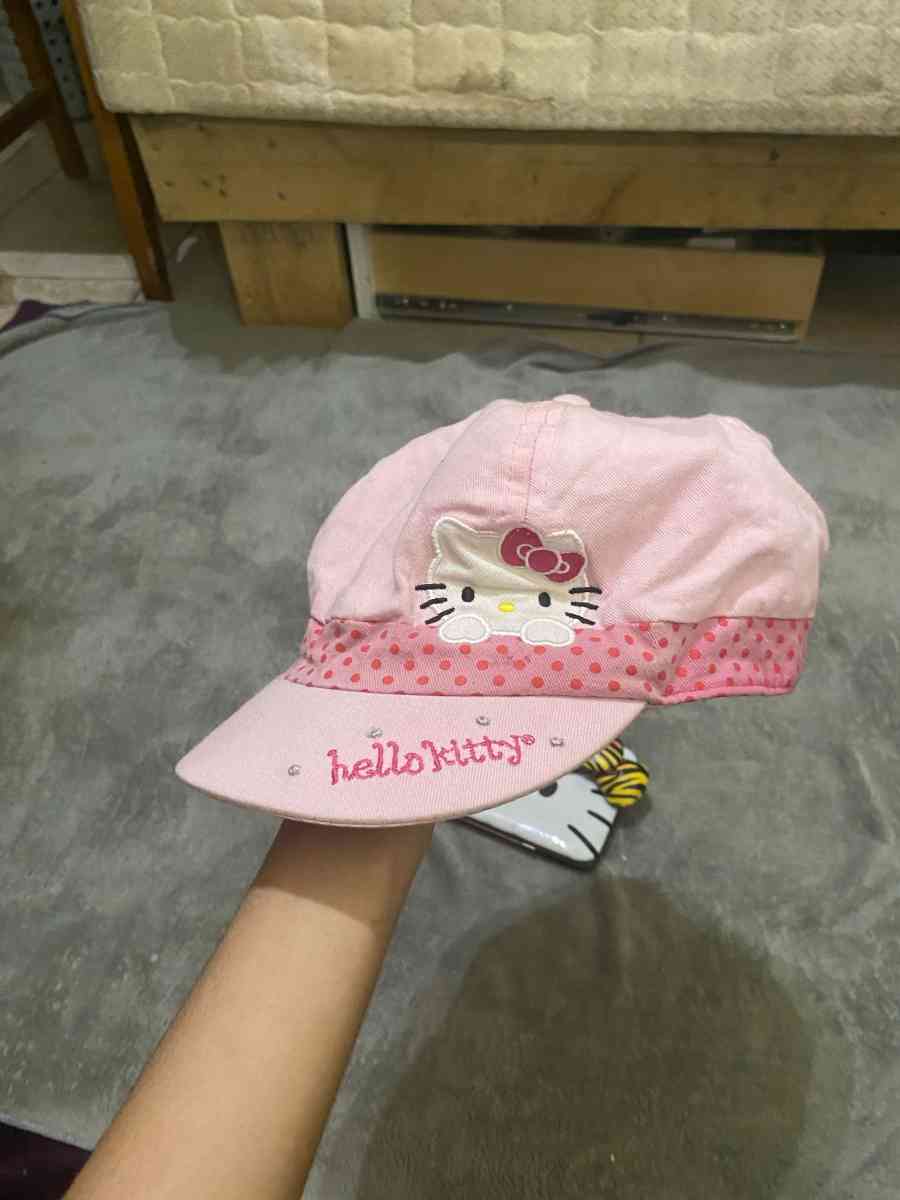 hello kitty y2k hat - Houston, Texas - FleaMarketBay