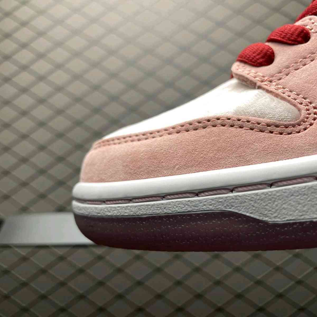 StrangeLove x Nike SB Dunk Low Valentines Day - Kissimmee, Florida - FleaMarketBay