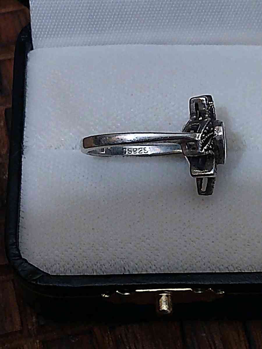 Sterling silver ring sz 7 - Dallas, Texas - FleaMarketBay