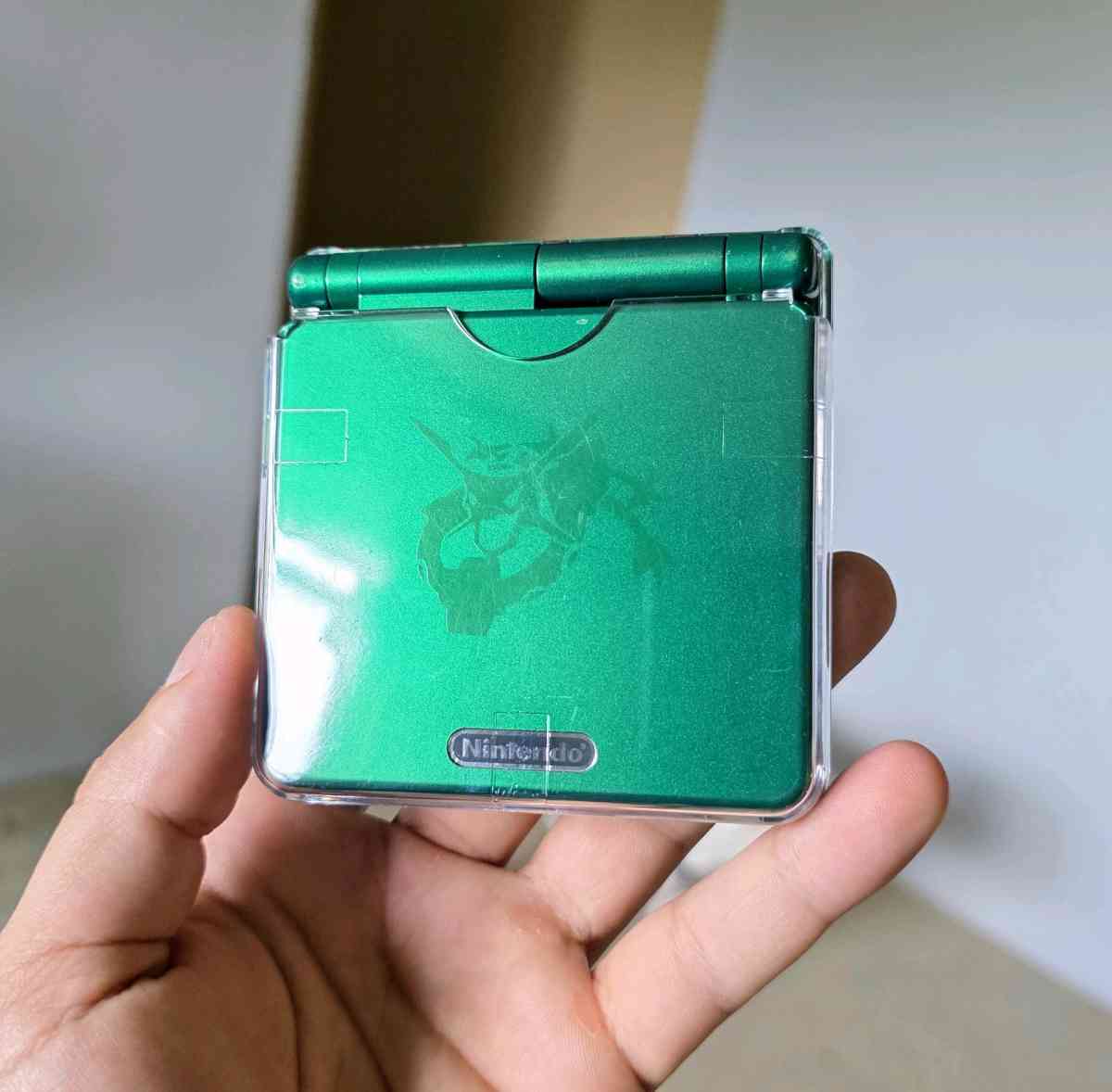Gameboy advance sp Ags001 Emerald edition - Bronx, New York