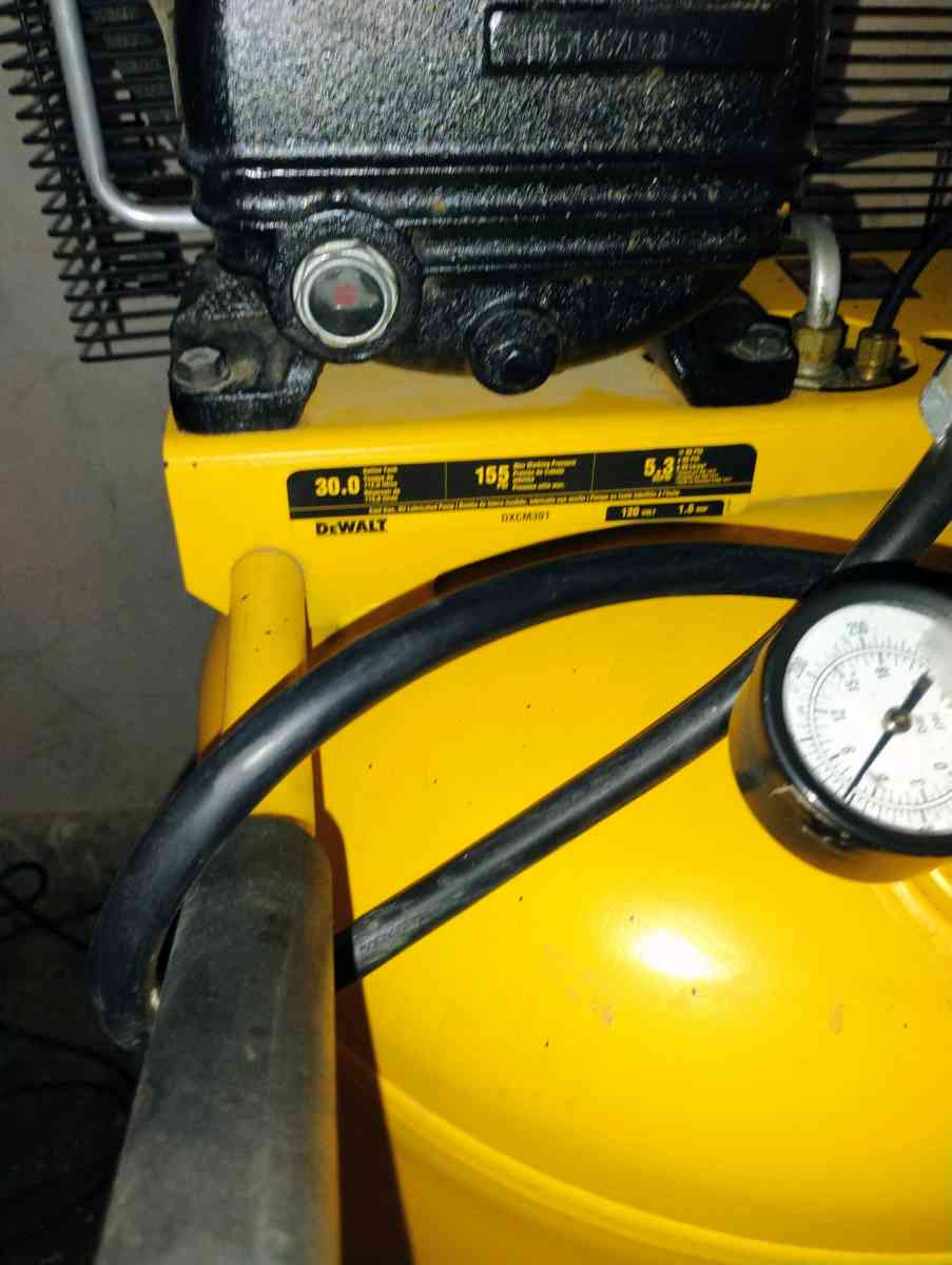 DEWALT AIR COMPRESSOR - Antelope, California - FleaMarketBay