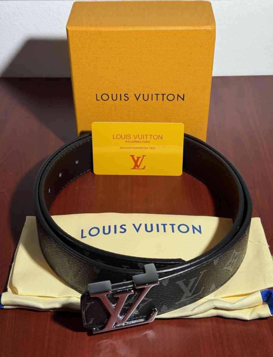 authenticated Lv belt - East Elmhurst, New York - FleaMarketBay