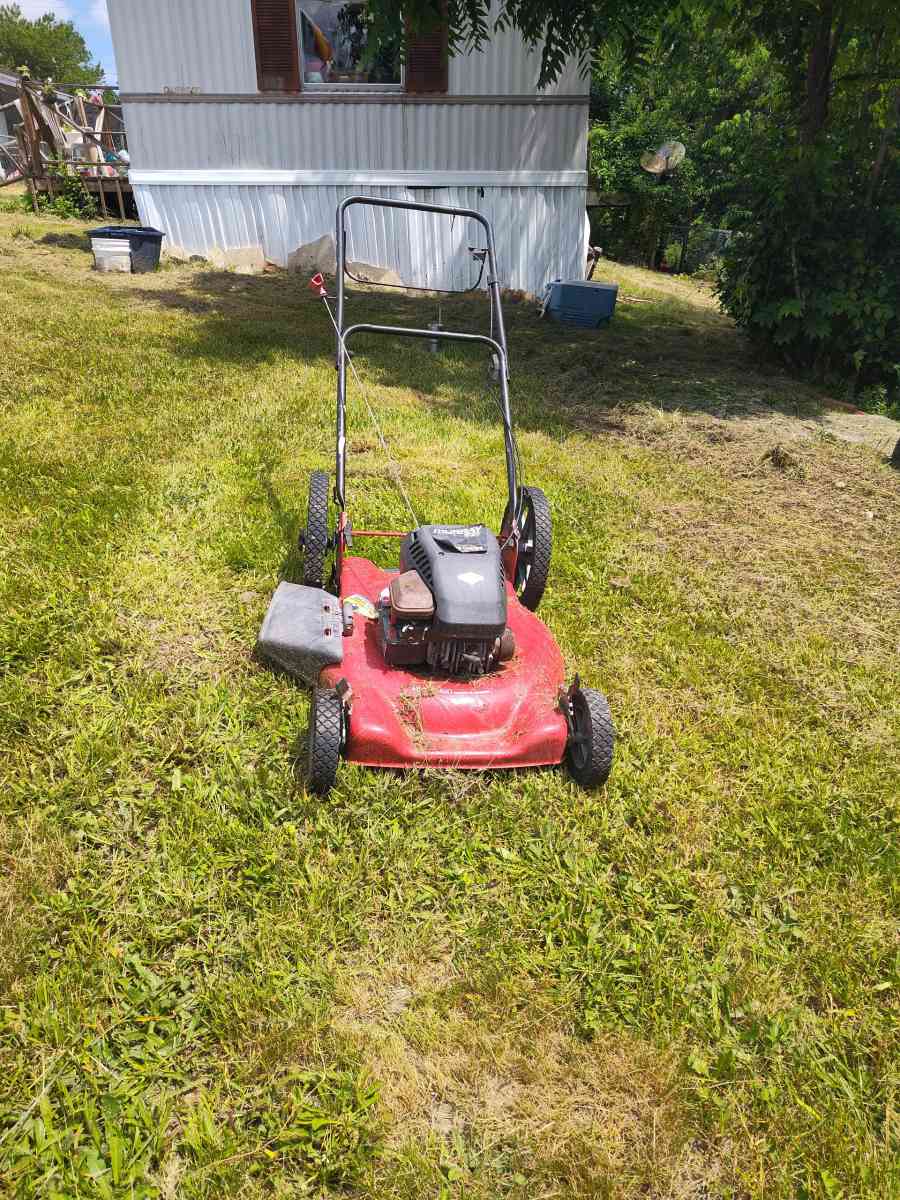 push mower - Beckley, West Virginia - FleaMarketBay
