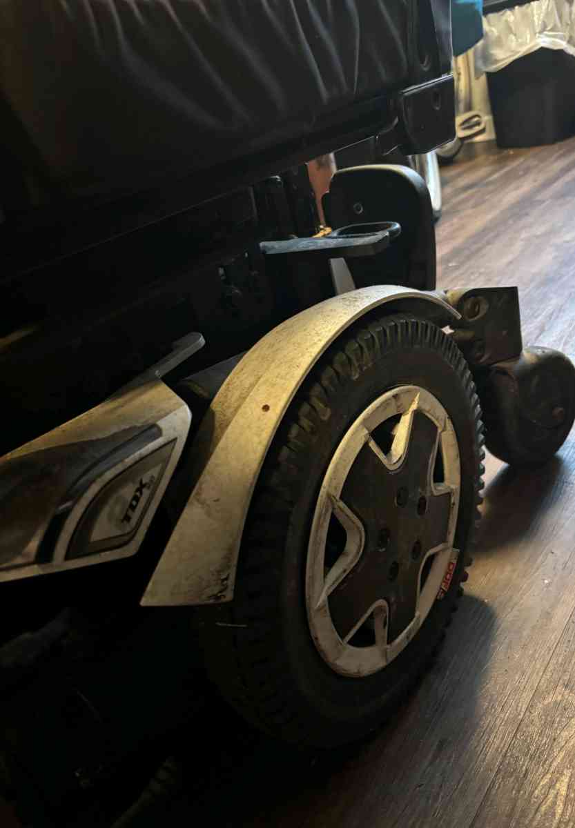Invacare TDX SP Power Wheelchair - Louisville, Kentucky - FleaMarketBay