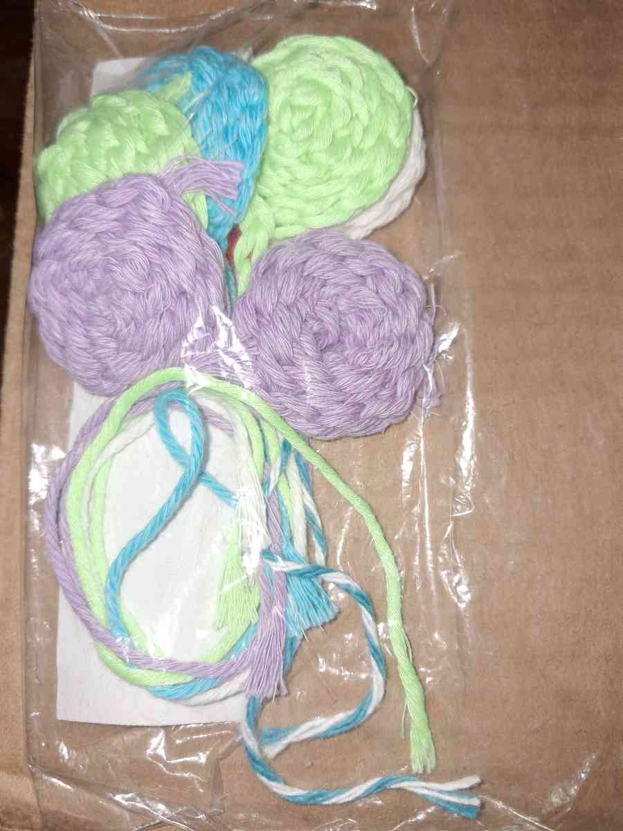 A Handmade Crochet Fallin Daisy aka Balloons Holder