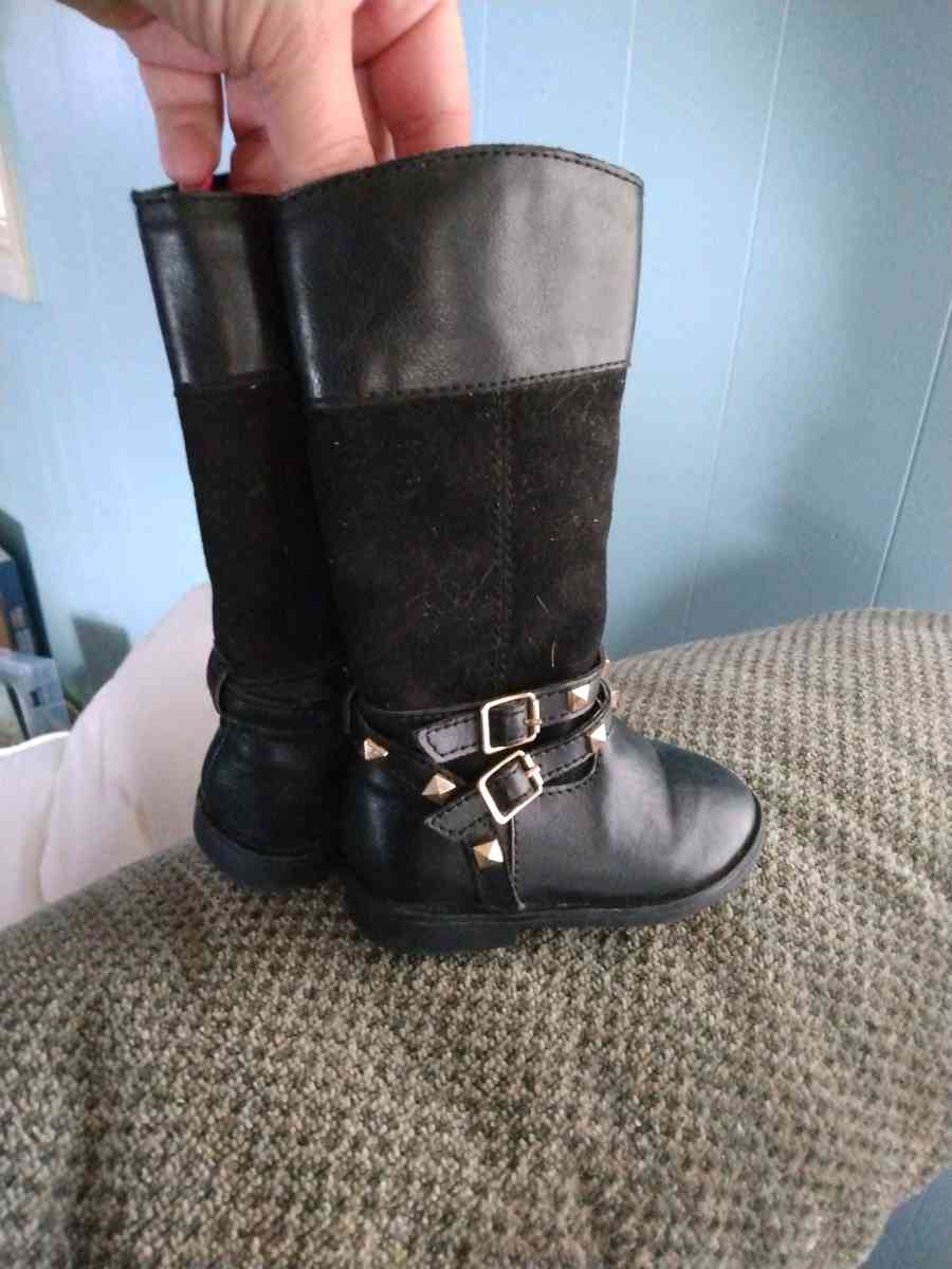 toddler boots - Oxford, Michigan - FleaMarketBay