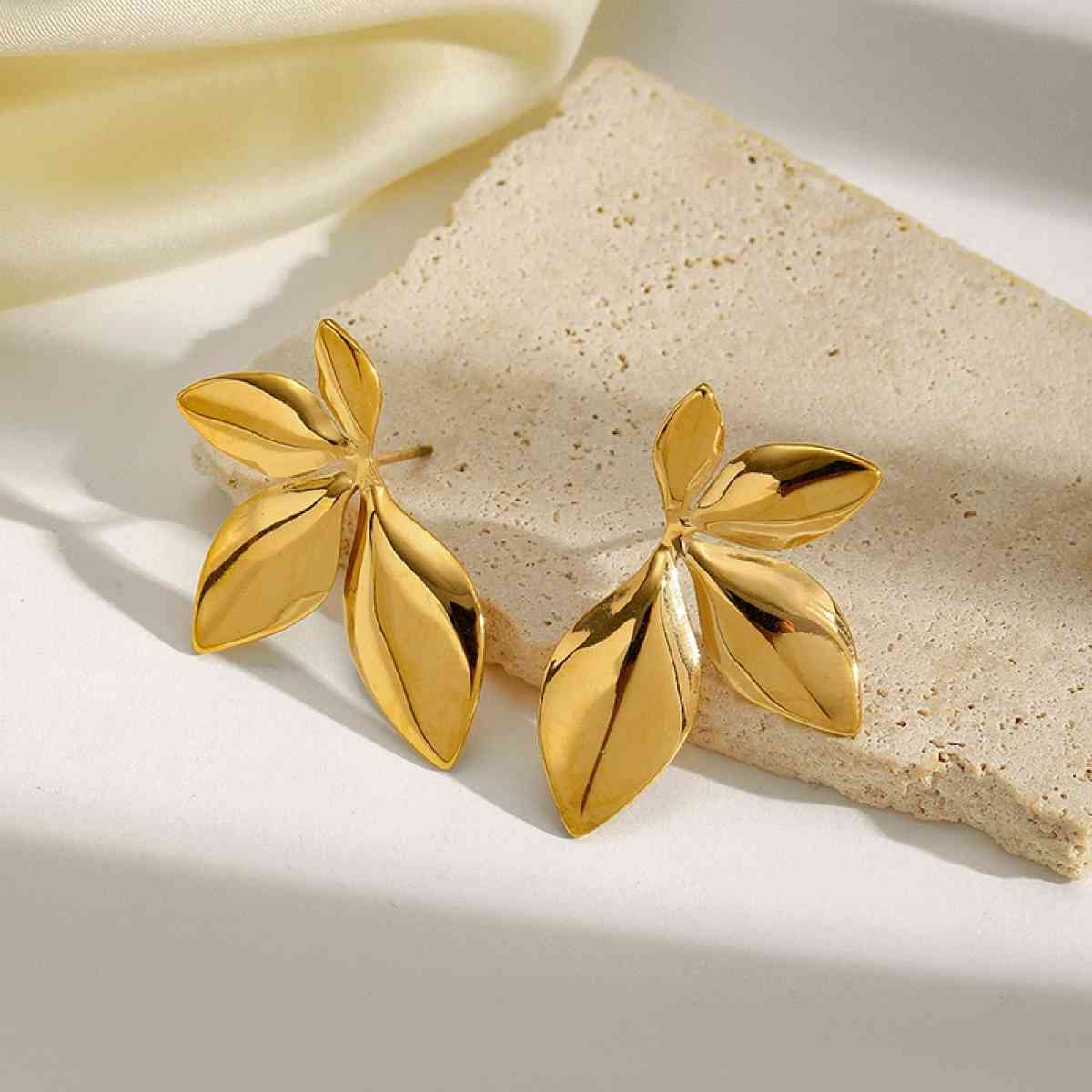 star shape earring - Abilene, Texas - FleaMarketBay