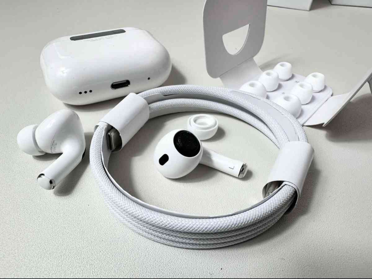 AirPods Pro 2nd generation - Winter Garden, Florida