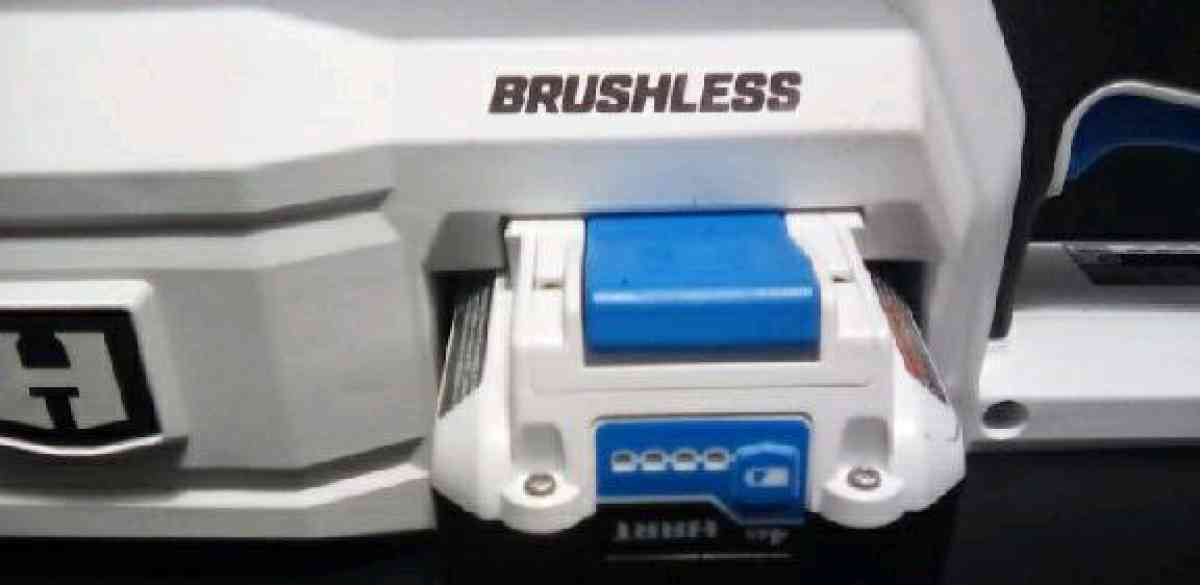 40v Chainsaw - Cypress, Texas - FleaMarketBay