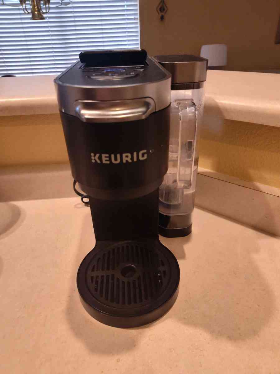 Keurig Single serve Coffee Maker - Gilbert, Arizona - FleaMarketBay