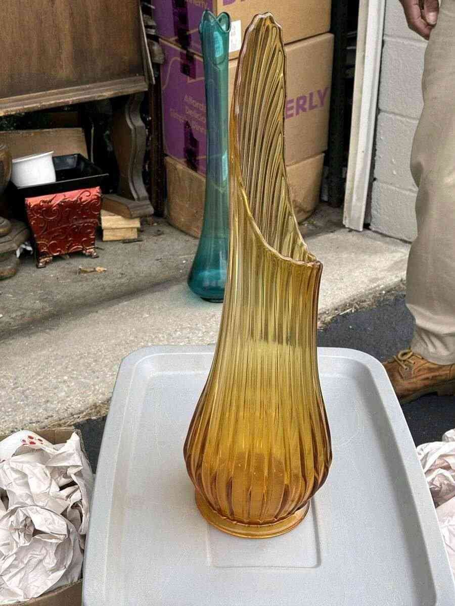 bittersweet swung vasesfenton vases carnival vase - Circleville, Ohio - FleaMarketBay