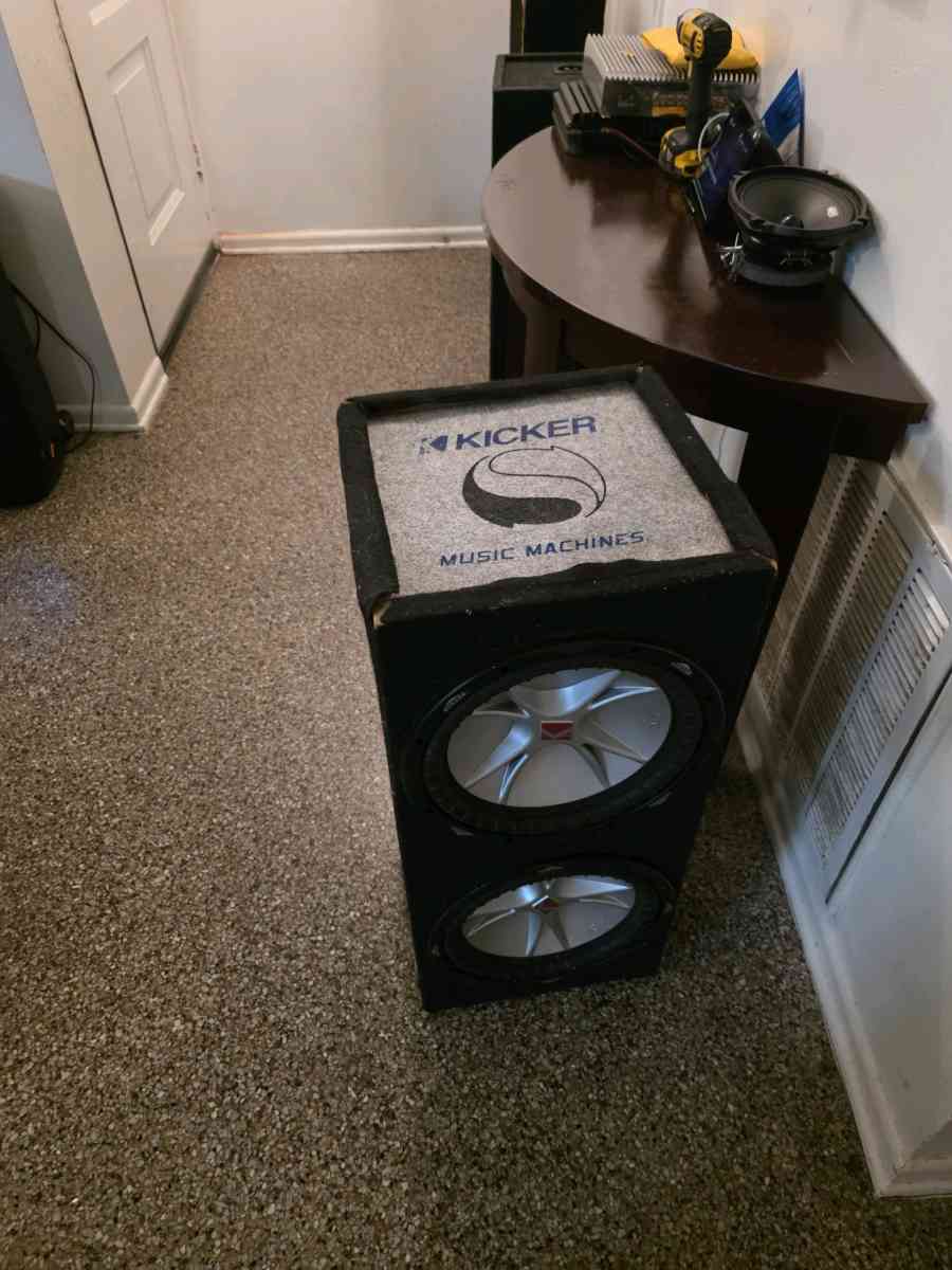 12 inch Kicker CVR subwoofers - Orlando, Florida - FleaMarketBay