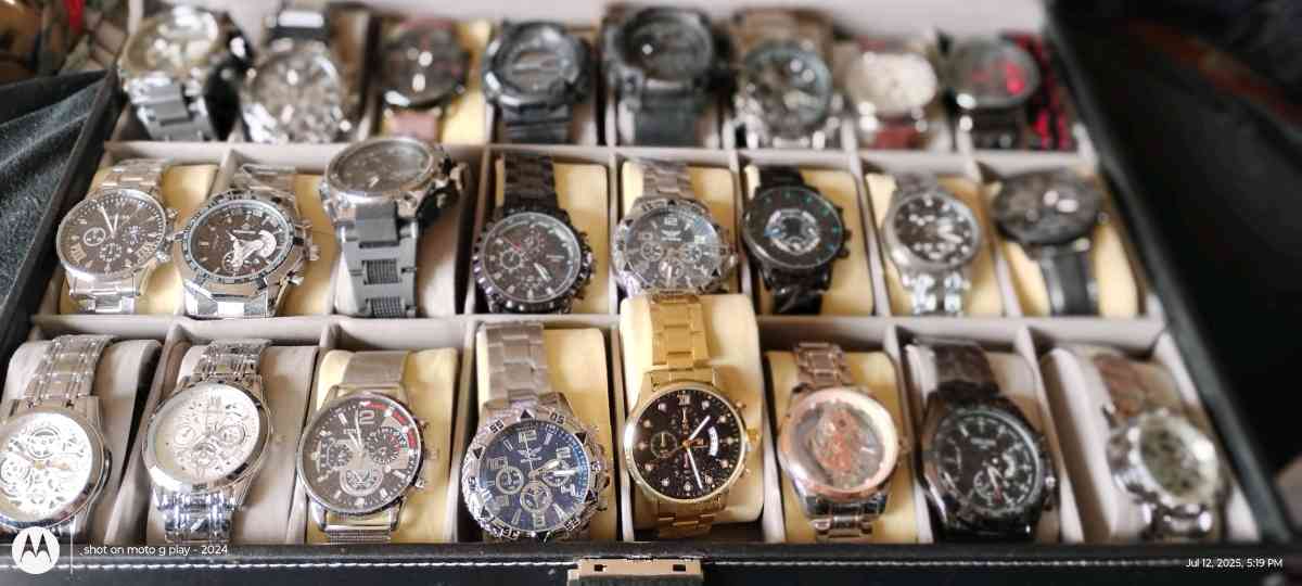 watches and I have necklaces and bracelets too - Saint Cloud, Minnesota - FleaMarketBay