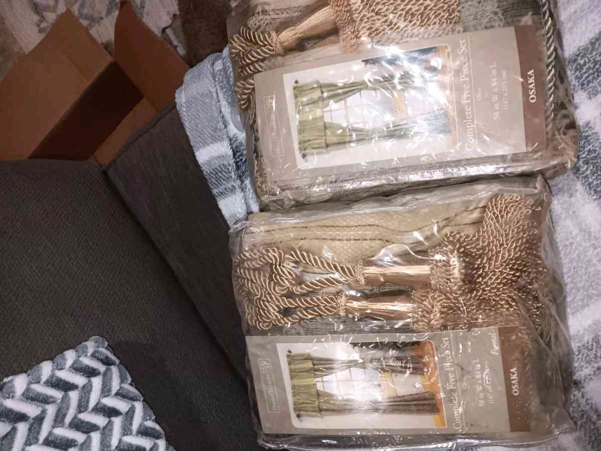 furnishings - Kingsport, Tennessee - FleaMarketBay