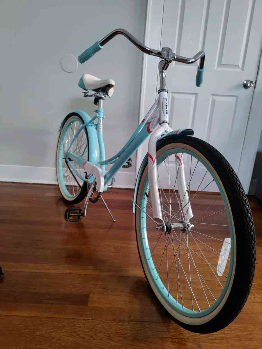 bicicleta schcwwin 24 - Hartford, Connecticut - FleaMarketBay