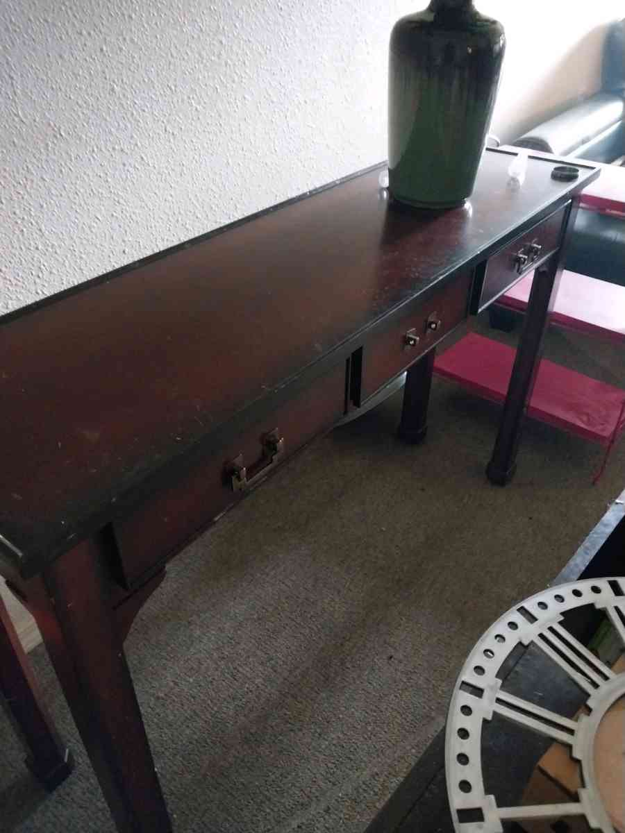 Beautiful Cherry Wood Hall Table - Admire, Kansas