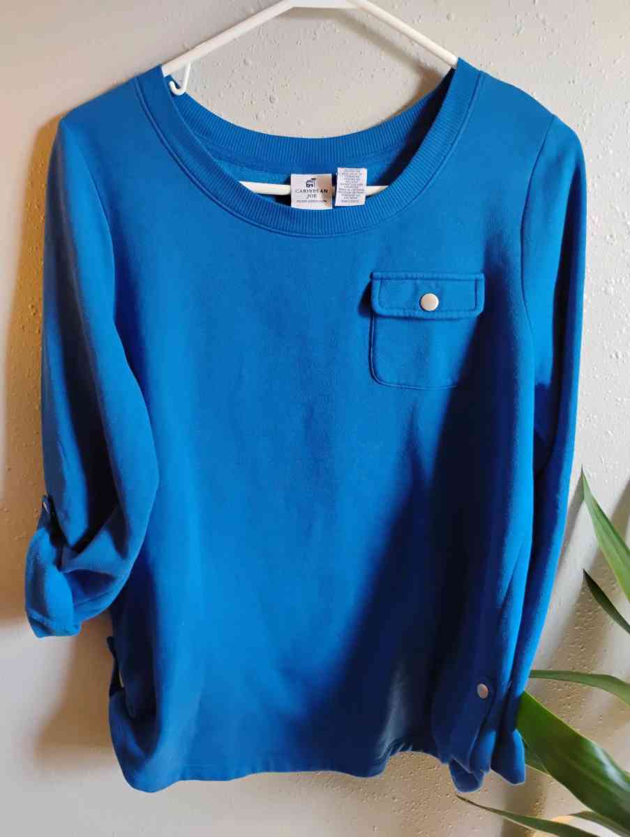 2 Caribbean Joe Womens Tops - Menasha, Wisconsin - FleaMarketBay