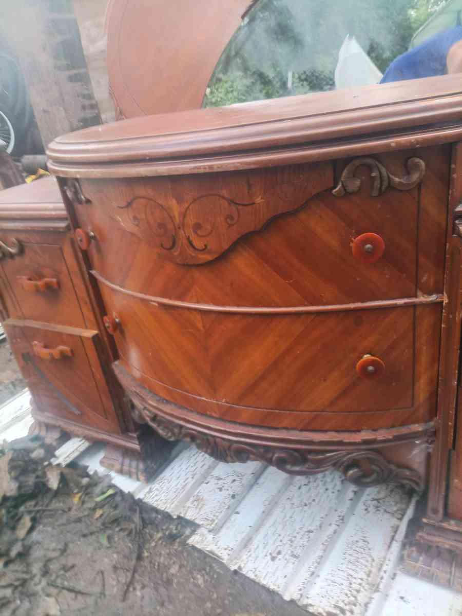 antique dresser - Osage, Oklahoma - FleaMarketBay