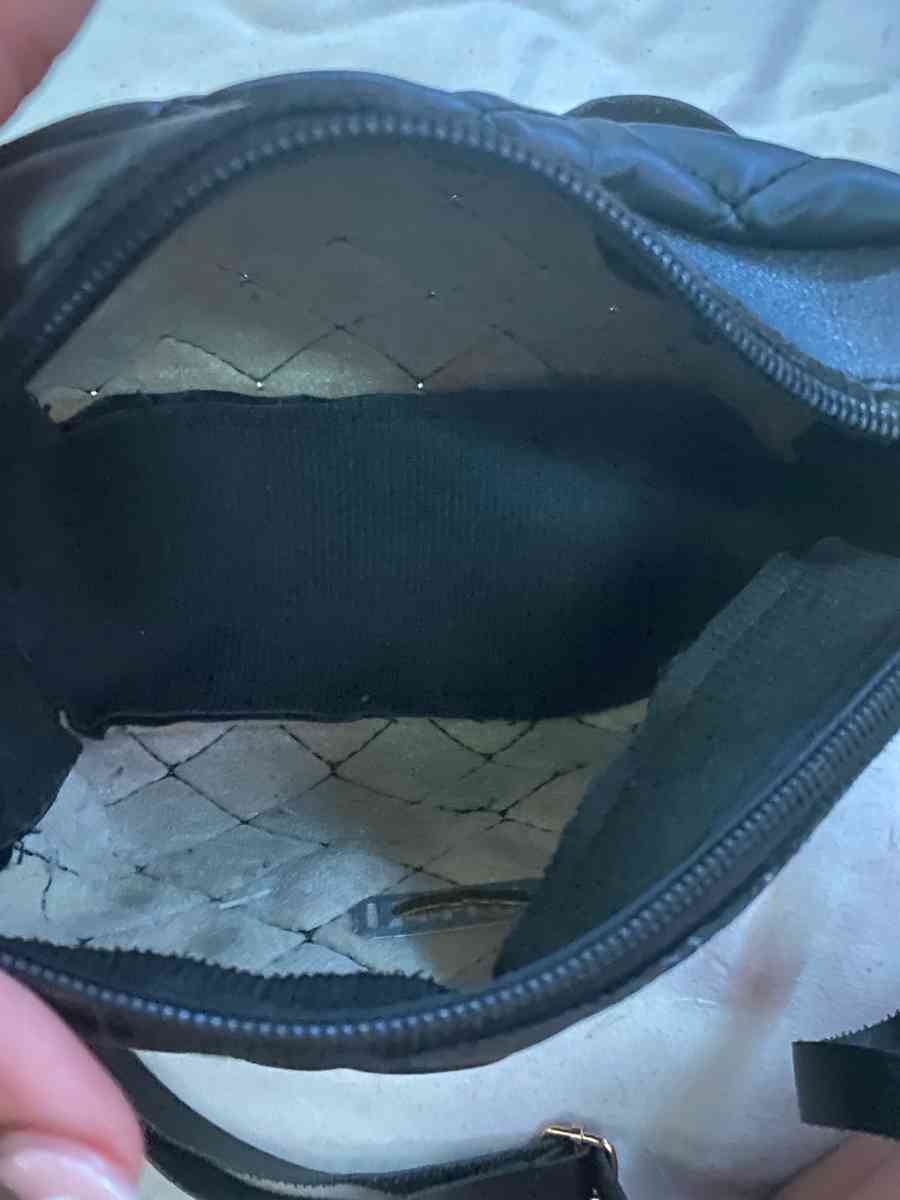 cross body purse - Houston, Texas - FleaMarketBay