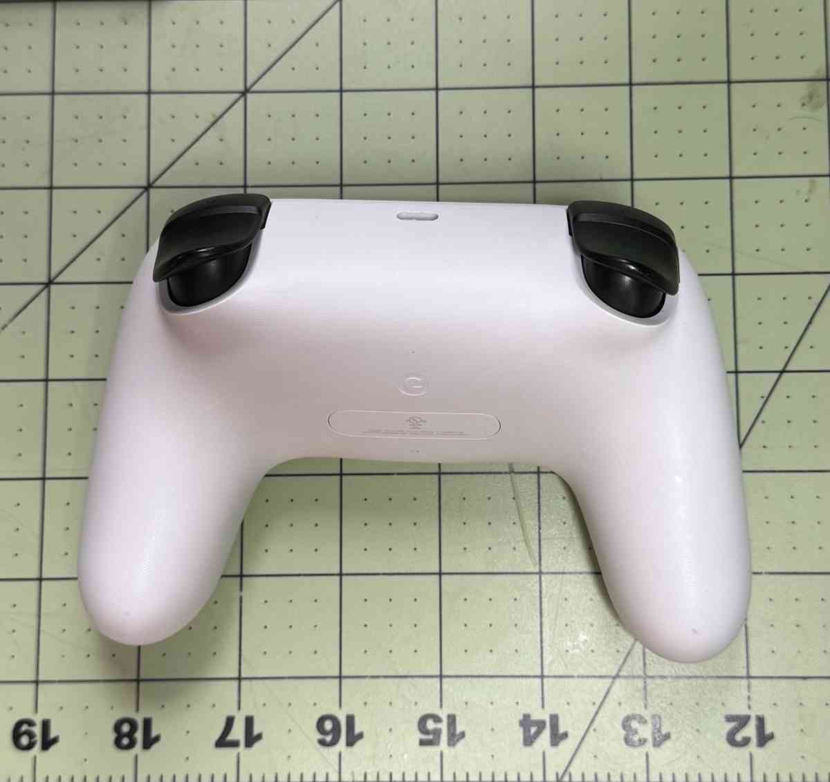 Google Stadia H2B Premiere Edition Controller White Used Tes - Brooklyn, New York - FleaMarketBay