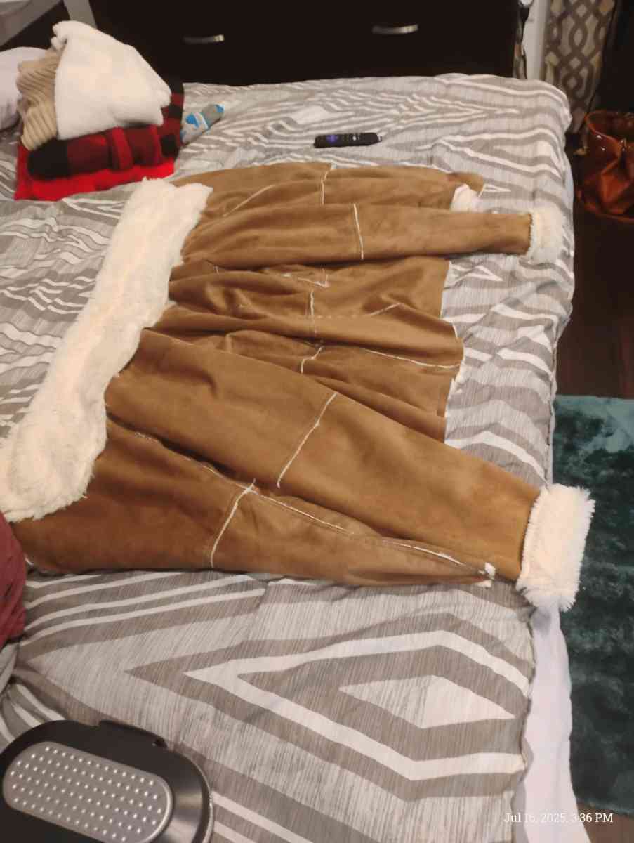 coats - Allentown, Pennsylvania - FleaMarketBay