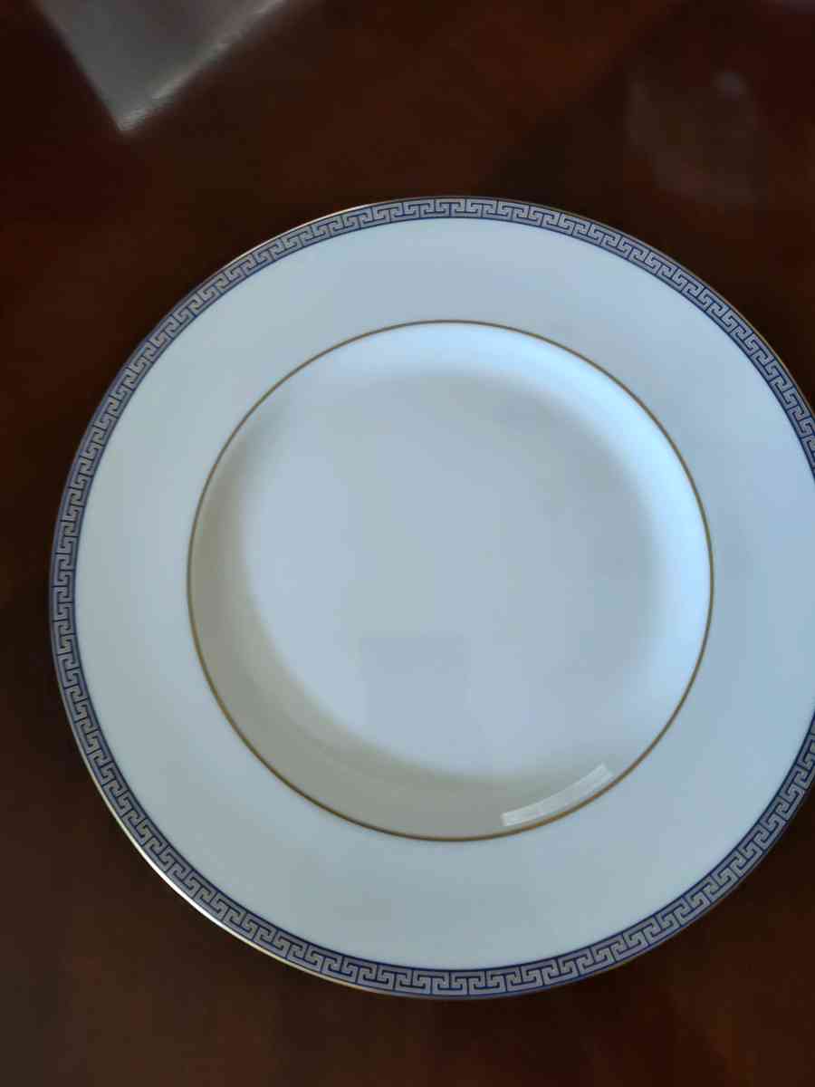 set of 12 Wedgewood vintage Palasia China - Gilbert, Arizona - FleaMarketBay