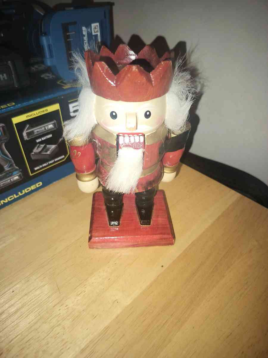 Nutcrackers - Crown Point, Indiana - FleaMarketBay