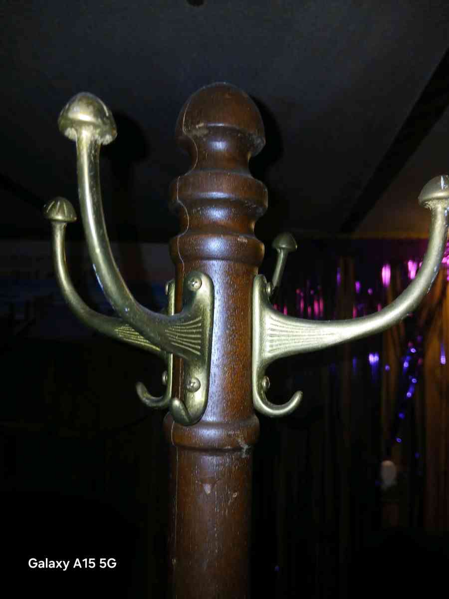 Brass Iron Coat Rack - Ethel, Louisiana - FleaMarketBay