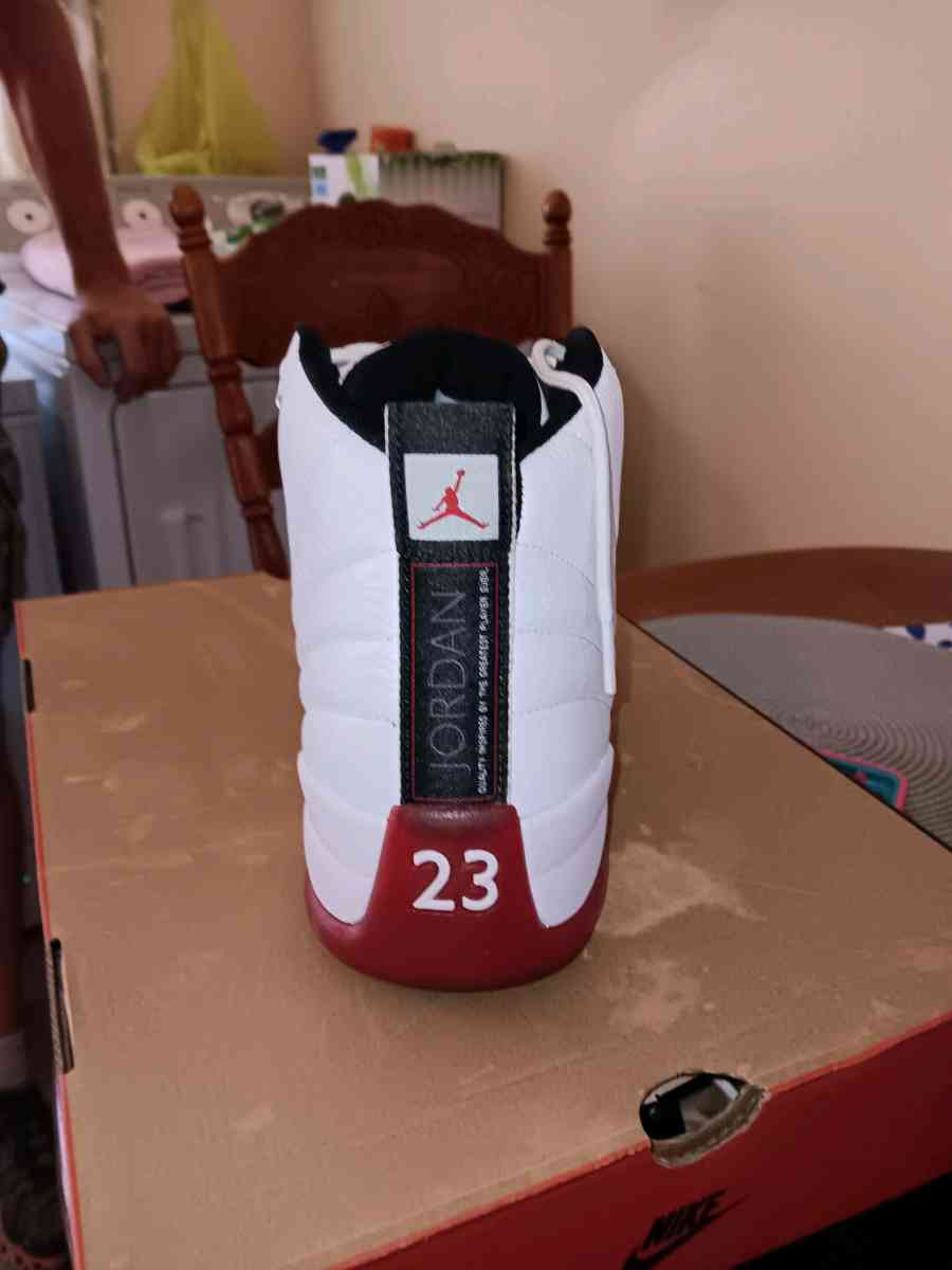 Air Jordans - Lawrenceburg, Tennessee - FleaMarketBay